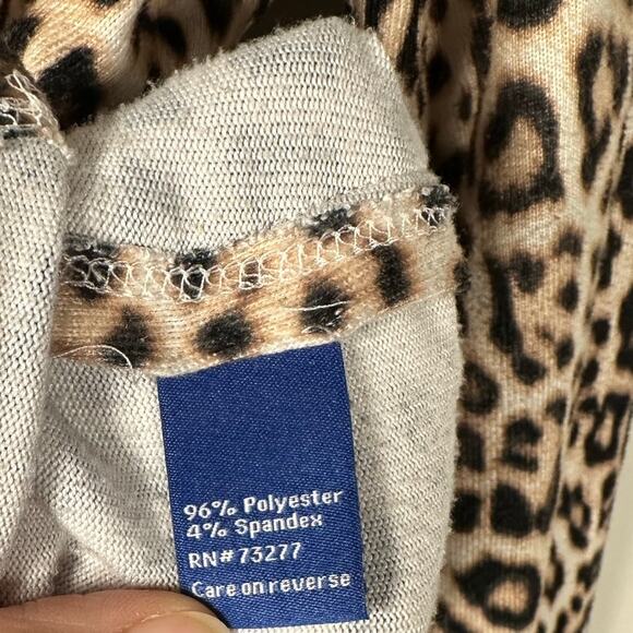 Apt. 9 Animal Print V-Neck Long Sleeve Top Women's Medium - Picture 7 of 8